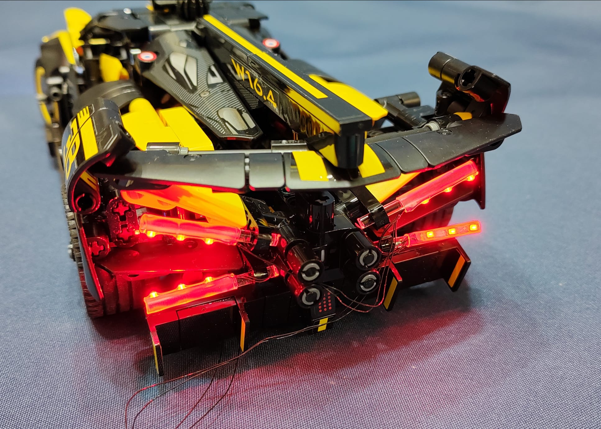 Red lego bugatti shop