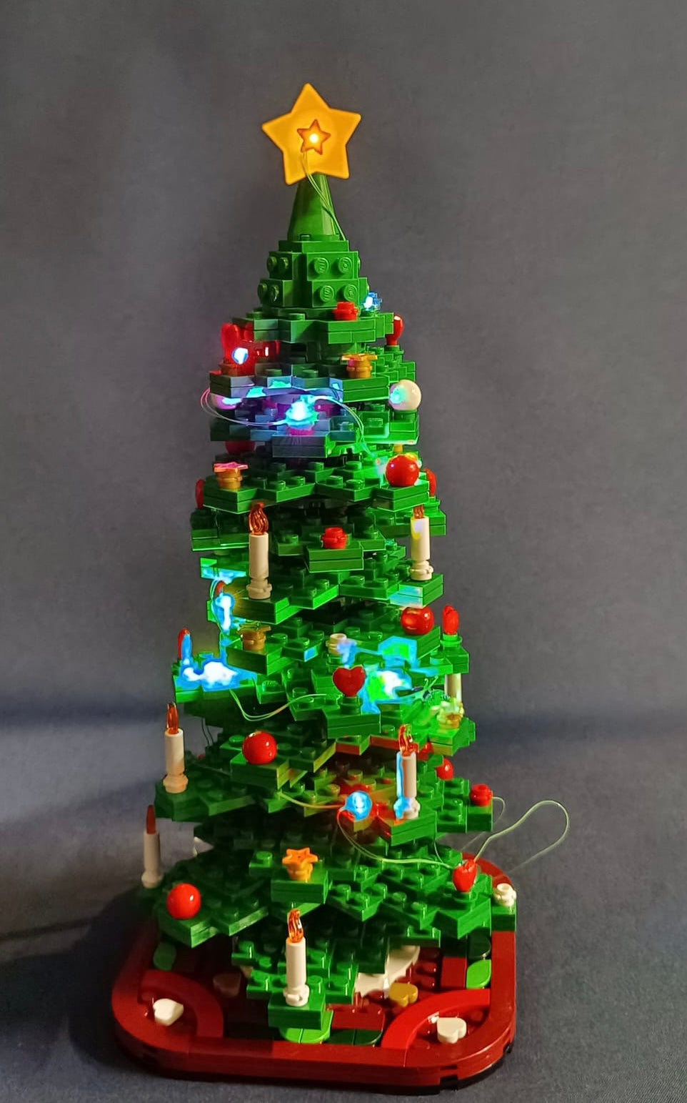 LEGO Christmas Tree Set 40573 - US