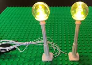 2 white Christmas Village Lamp Post LED street light for lego usb connected